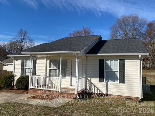 318 Kimball St, Kannapolis, NC, 28081-2217 | Card Image