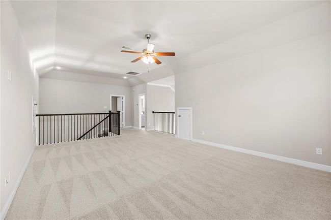 Game room 2nd Floor | Image 28