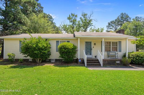 2453 Cannon Road, Winterville, NC, 28590 | Card Image