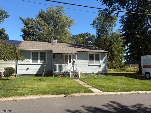 37 Claverack Rd, Clifton, NJ, 07013-1580 | Card Image