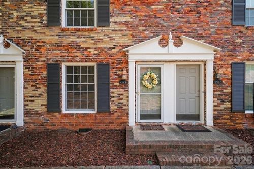 b-4329 Hathaway St, Charlotte, NC, 28211-2072 | Card Image
