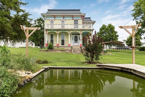 1057 Ne 75th N A, Knob Noster, MO, 65336 | Card Image