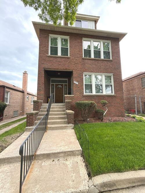 1-9237 S Paxton Avenue S, Chicago, IL, 60617 | Card Image