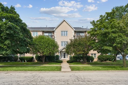 2n-7900 Nagle Avenue, Burbank, IL, 60459 | Card Image