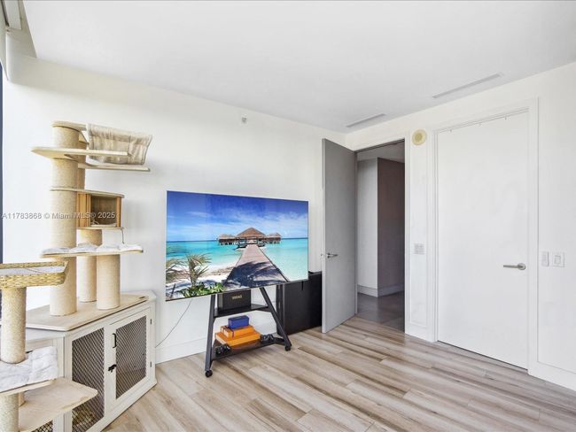 APT-5505 - 18555 Collins Ave, Condo with 3 bedrooms, 5 bathrooms and null parking in Sunny Isles Beach FL | Image 29