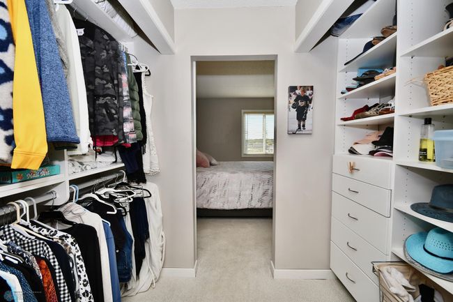Closet | Image 20