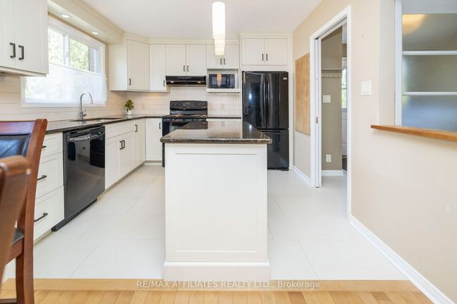 201 Augusta St, House other with 3 bedrooms, 2 bathrooms and 2 parking in Almonte ON | Image 7