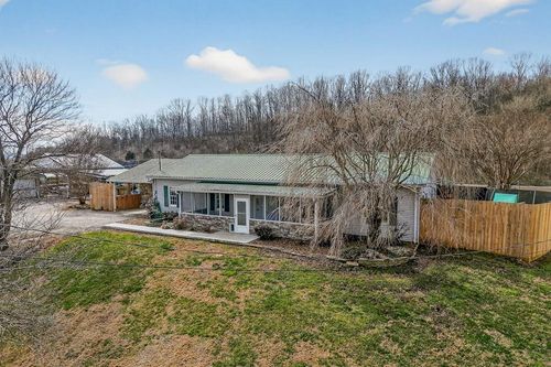 1375 Roberts Matthews Rd., Sparta, TN, 38583 | Card Image