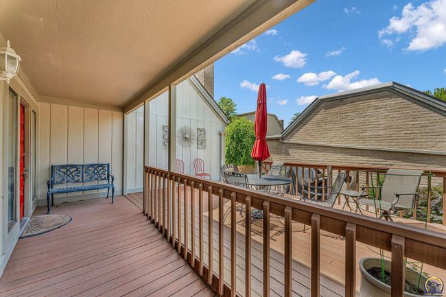 13 Sw Pepper Tree Ln, Townhouse with 4 bedrooms, 4 bathrooms and null parking in Topeka KS | Image 4