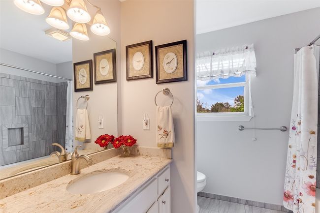 713 Lagoon Loop, House other with 3 bedrooms, 2 bathrooms and null parking in Horseshoe Bay TX | Image 15