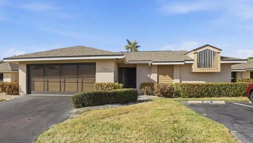 6285-6285 N Mirror Lake Dr, Sebastian, FL, 32958-8438 | Card Image