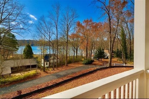 35 Clearwater Dr, Dawsonville, GA, 30534-6915 | Card Image
