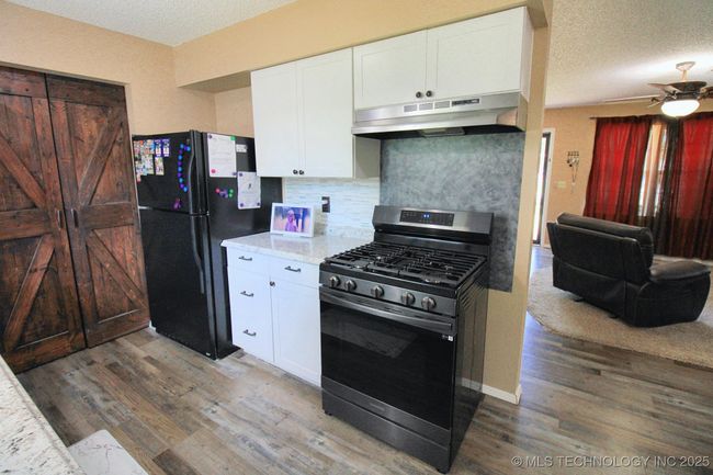 1518 E Hogner St, House other with 3 bedrooms, 1 bathrooms and null parking in Tahlequah OK | Image 17