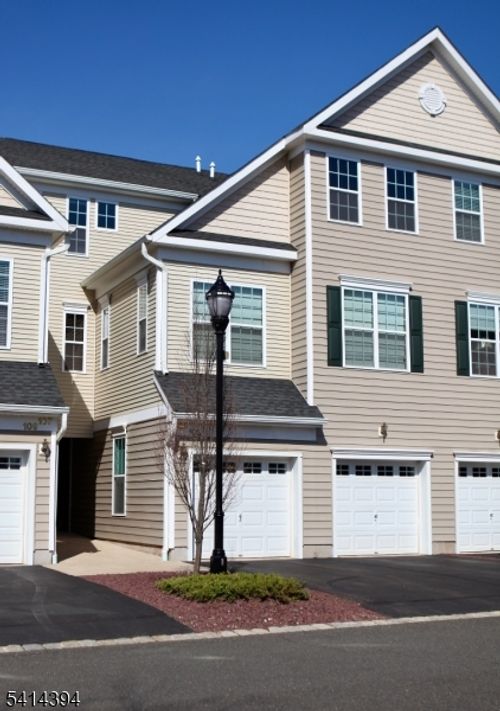 105 Swing Bridge Ln, South Bound Brook, NJ, 08880-1493 | Card Image