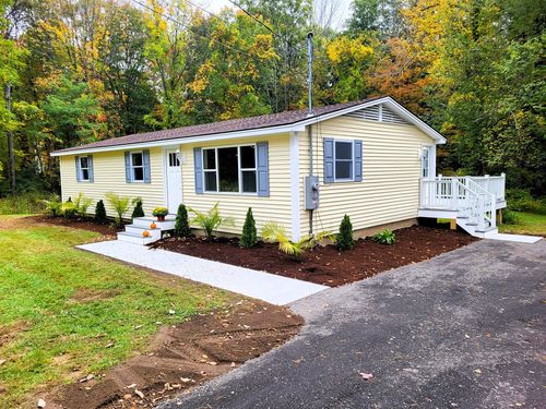 389 Breakneck Rd, Southbridge, MA, 01550-2145 | Card Image