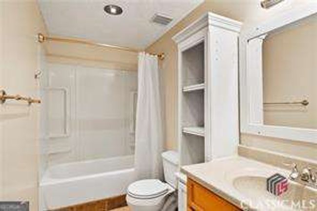 APT-506 - 131 E Broad St, Condo with 1 bedrooms, 1 bathrooms and null parking in Athens GA | Image 15