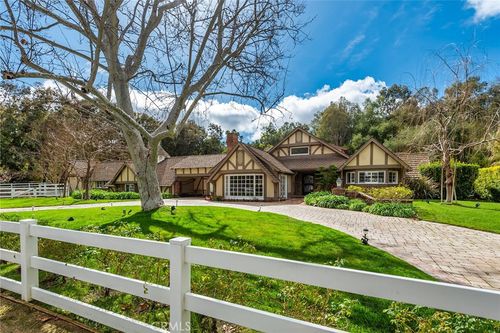 24308 Bridle Trail Rd, Hidden Hills, CA, 91302-1176 | Card Image