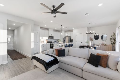 4432 Skyridge Dr, Nashville, TN, 37207-3071 | Card Image