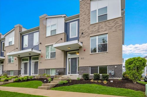 29w710 Cambridge Ct, Warrenville, IL, 60555-3640 | Card Image