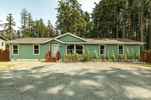 3554 Appian Way, Oak Harbor, WA, 98277-7851 | Card Image