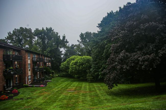 APT-3 - 25 Balance Rock Rd, Condo with 2 bedrooms, 1 bathrooms and null parking in Seymour CT | Image 12