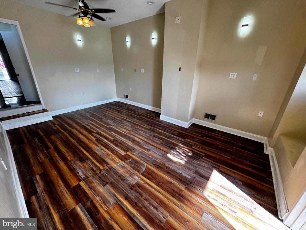 Business Opportunity in BALTIMORE 3