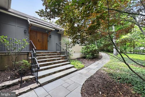 3725 Linda Ln, Annandale, VA, 22003-1511 | Card Image