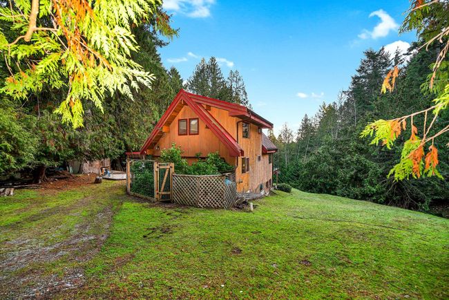 506 Marine Drive, House other with 2 bedrooms, 2 bathrooms and 2 parking in Mayne Island BC | Image 26