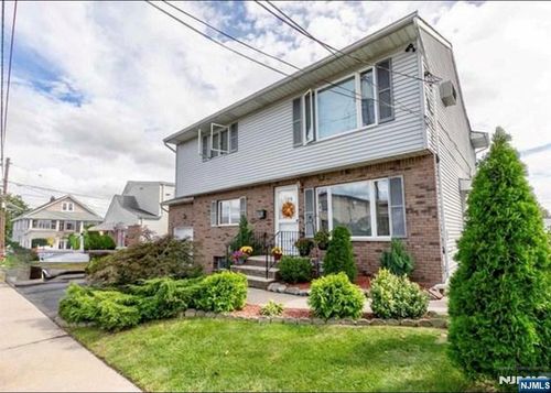 128 Lee St, Elmwood Park, NJ, 07407-2109 | Card Image