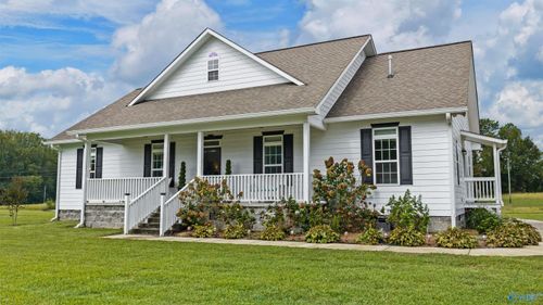 2460 Greenbriar Dr, Henagar, AL, 35978-5746 | Card Image