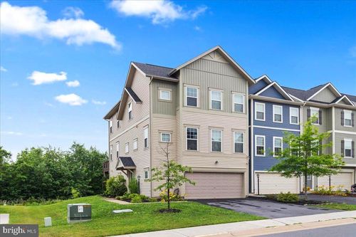 220 Patchwork Dr, STEPHENSON, VA, 22656-2064 | Card Image