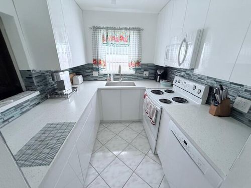 b-41 Upminster B Crescent, Deerfield Beach, FL, 33442 | Card Image