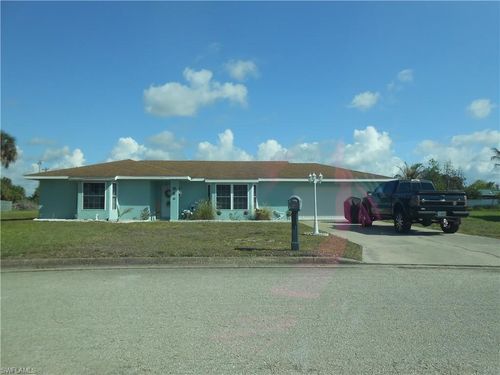 222 Ground Dove Cir, Lehigh Acres, FL, 33936-6909 | Card Image