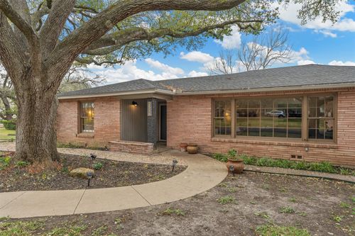 2516 Old Oaks Dr, Waco, TX, 76710-2062 | Card Image