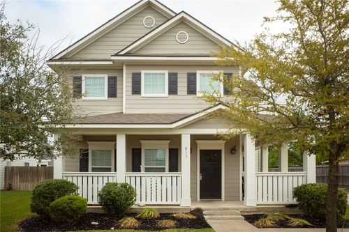 815 Welsh Ave, College Station, TX, 77840-6151 | Card Image