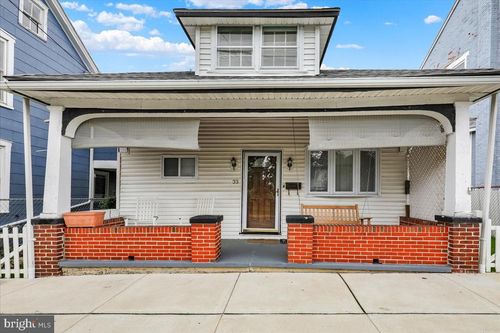 33 N Richmond St, FLEETWOOD, PA, 19522-1302 | Card Image