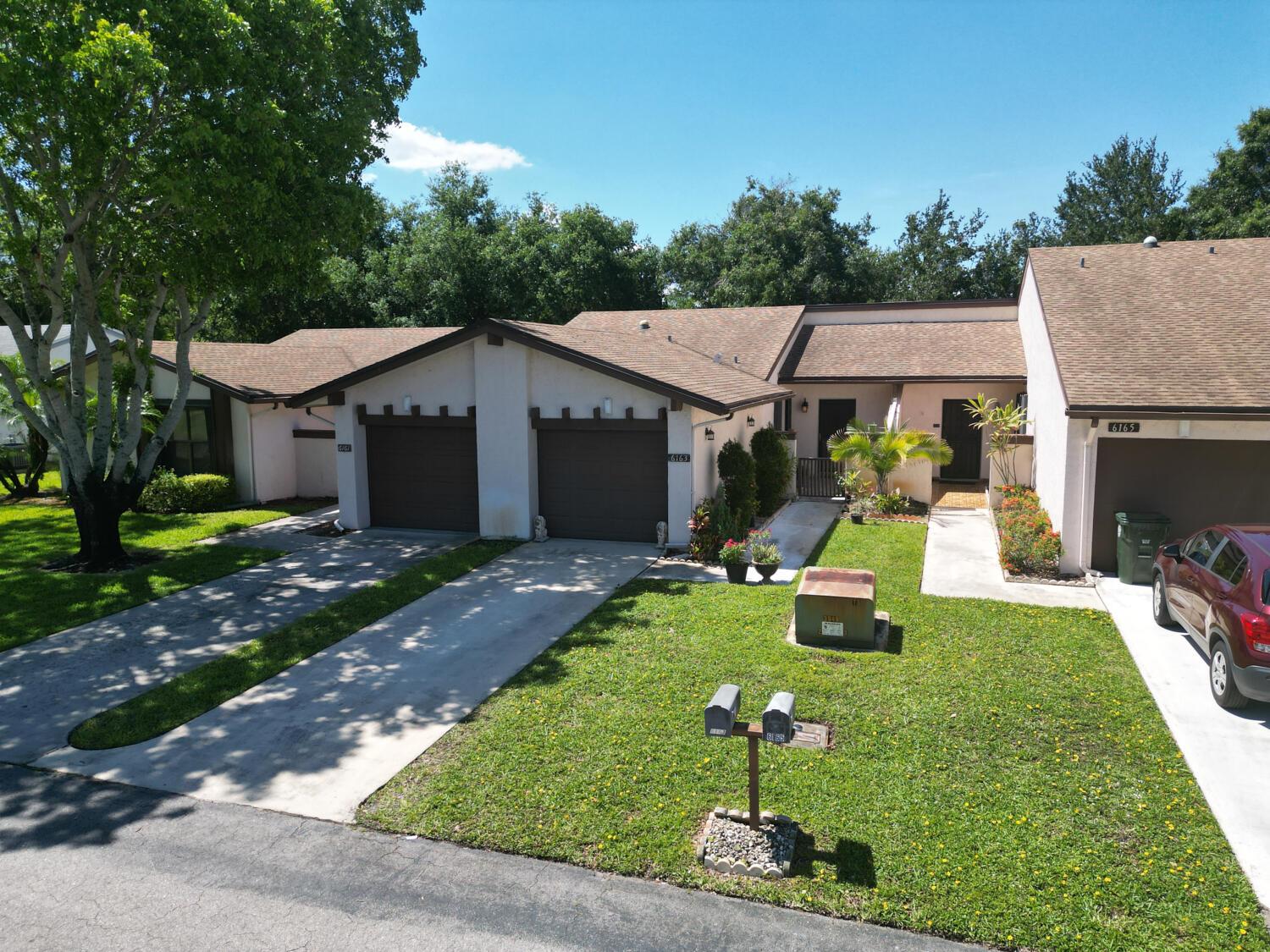 Elsinore Cir, Greenacres, FL 33463