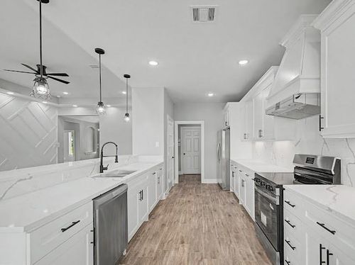 1220 Appaloosa Cir, Angleton, TX, 77515-9079 | Card Image