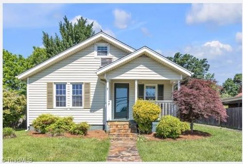 307 S Key St, Pilot Mountain, NC, 27041-9602 | Card Image