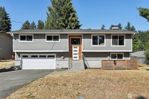 10439 Se 194th Pl, Renton, WA, 98055-7313 | Card Image