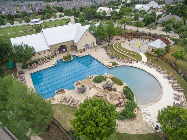 Amenity Center and community pool | Image 37