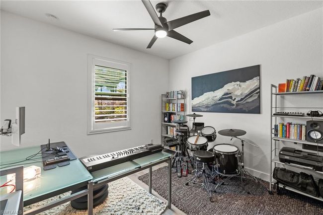 4764 Formosa Dr, House other with 5 bedrooms, 3 bathrooms and 3 parking in NAPLES FL | Image 9