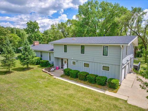 833 River Street, Portage, WI, 53901 | Card Image