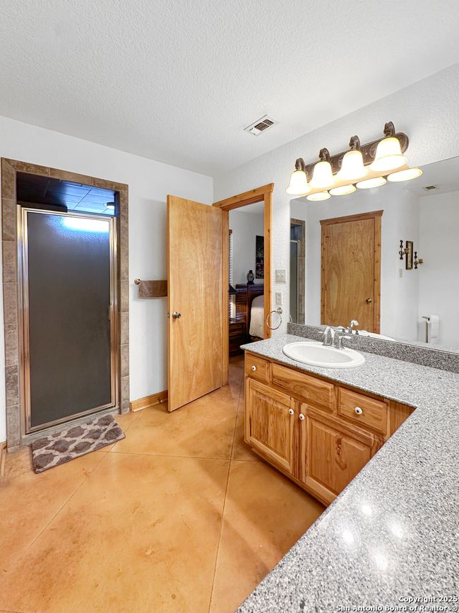 565 Red Bluff Ranch Rd, House other with 3 bedrooms, 3 bathrooms and null parking in Pipe Creek TX | Image 9