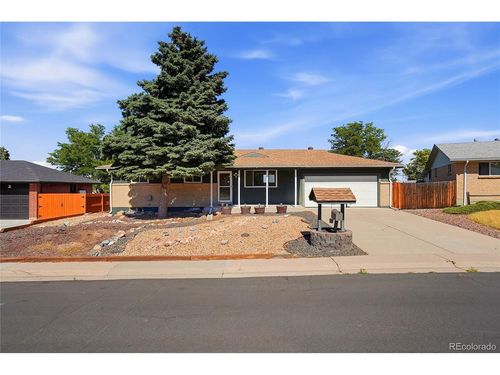 614 S Worchester St, Aurora, CO, 80012-3555 | Card Image