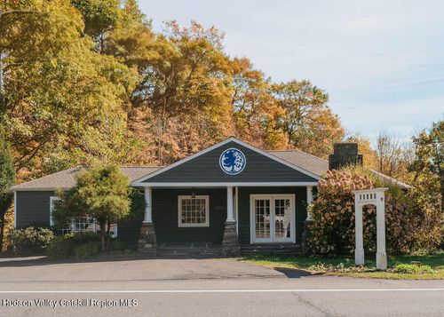 3927 Main St, Stone Ridge, NY, 12484-5616 | Card Image