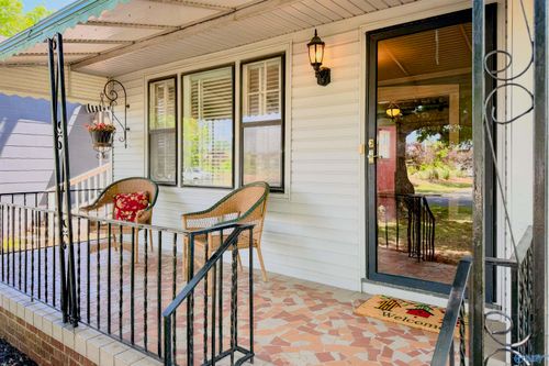 1110 7th Ave Se, Decatur, AL, 35601-4022 | Card Image