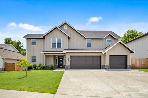1309 Bunker Dr, Pea Ridge, AR, 72751-4040 | Card Image