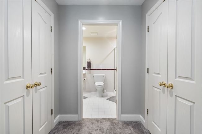 Hall from master bedroom to the bath | Image 19