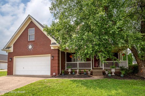 8200 Grandfield Way, Louisville, KY, 40258-6018 | Card Image